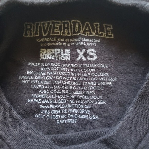 RIVERDALE - SOUTHSIDE SERPENTS GIRLS T-SHIRT - XS - Picture 7 of 11